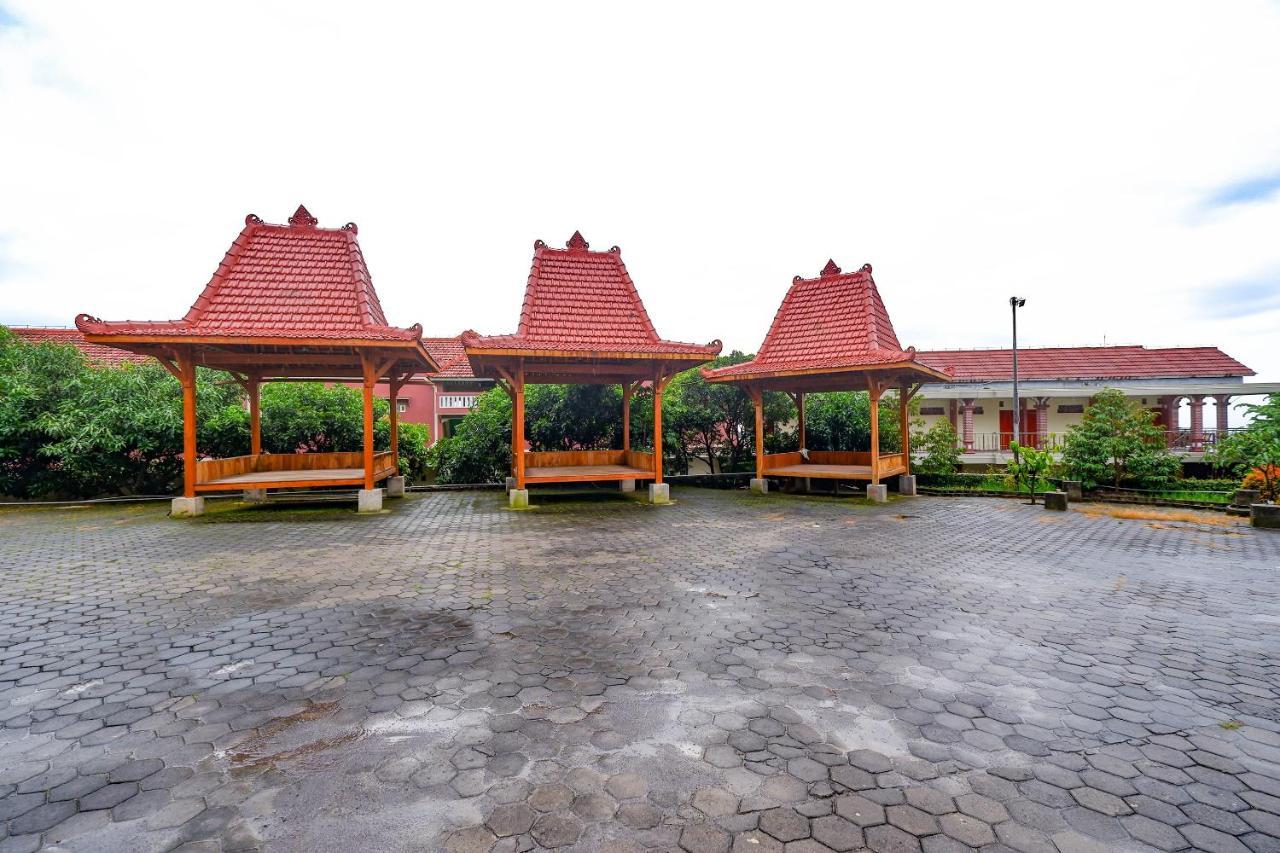Oyo 3125 Hotel Taman Sari Semarang Exterior photo