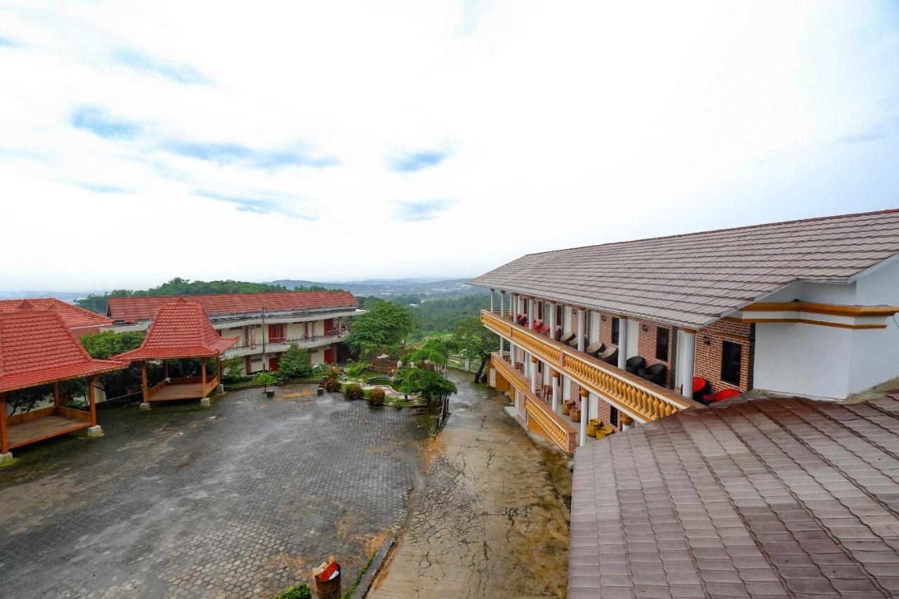 Oyo 3125 Hotel Taman Sari Semarang Exterior photo