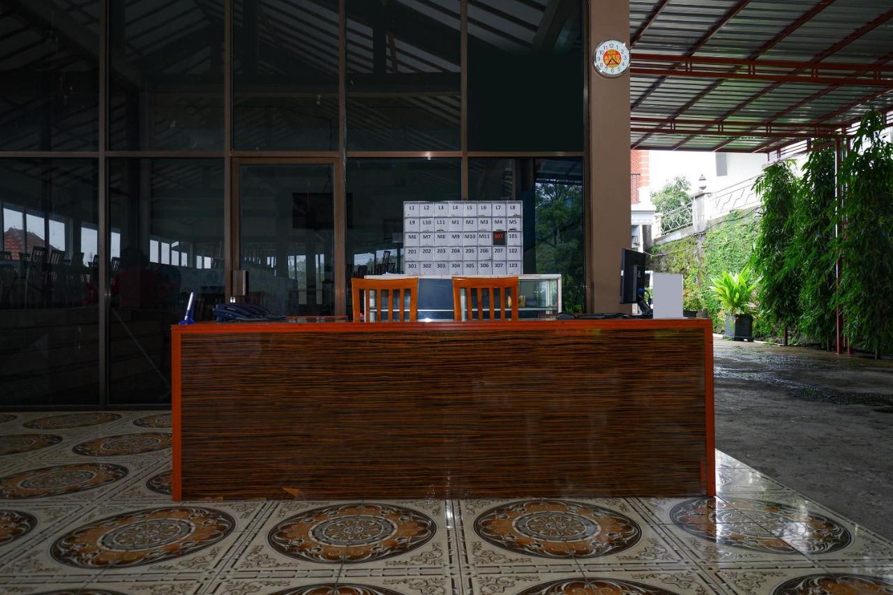 Oyo 3125 Hotel Taman Sari Semarang Exterior photo